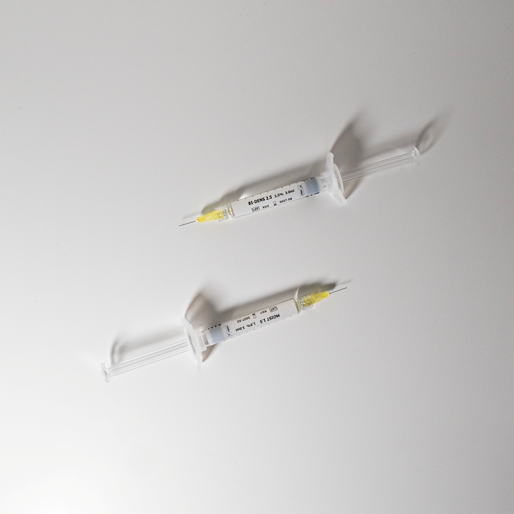 INNO-CE MOIST 1.5 and BI-DENS 2.5 skin biomodulation solutions